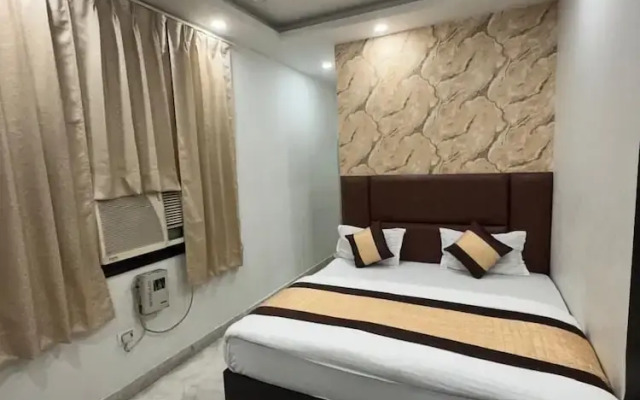 Hotel Unique International