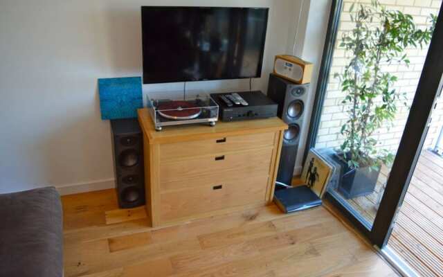 1 Bed Flat In Heart Of Brixton
