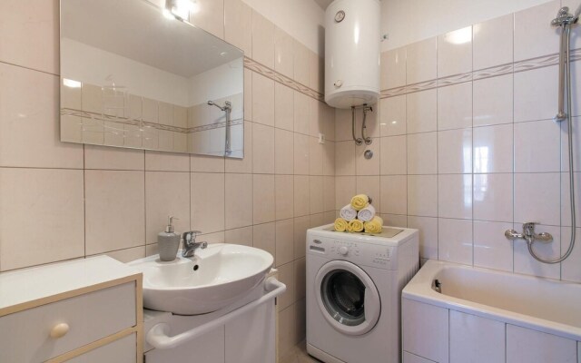 Awesome Home in Kastel Gomilica With Wifi and 3 Bedrooms