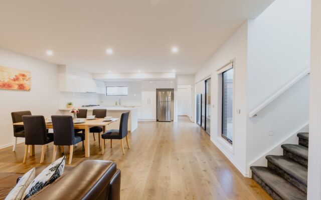 114glen Manor 1