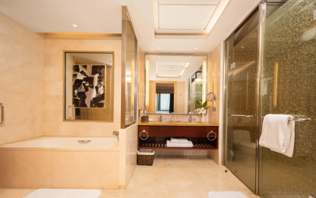 Crowne Plaza Xiangyang by IHG