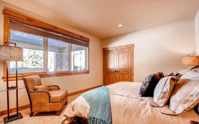 Riverwood 4 Bedroom Home by RedAwning