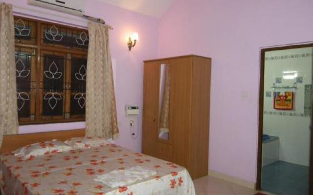 Colva Beach Bon Vivant Guest House