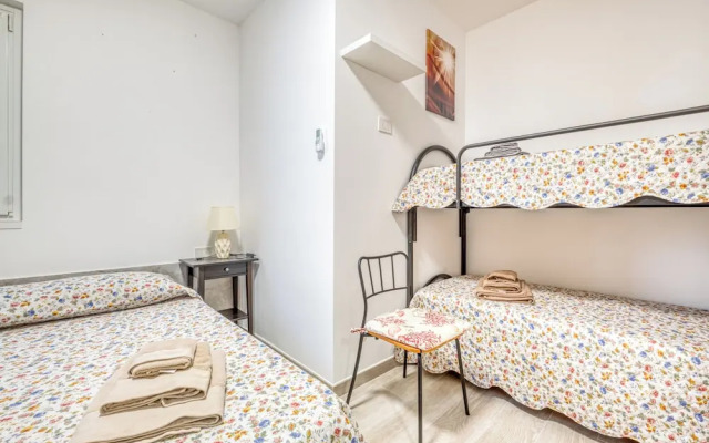 Merlo C - town center & private parking