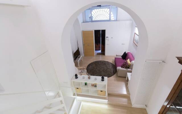 Holidays Teatro Pace