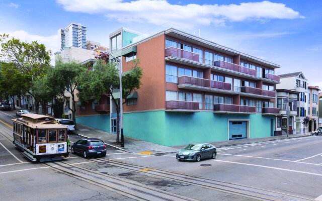 Suites At Fishermans Wharf