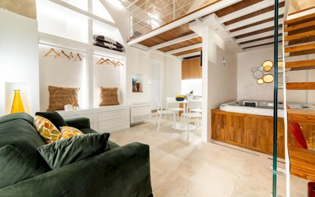 Old Court Luxury Suite Spa