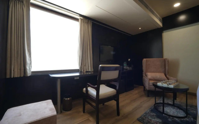 Hotel Vivan Pinnacle