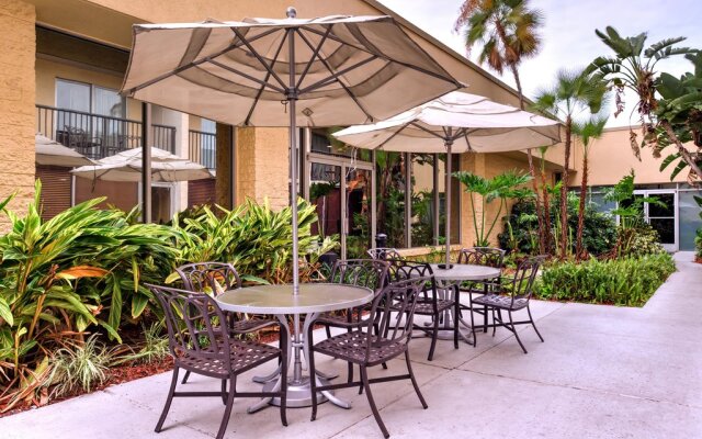 DoubleTree by Hilton Hotel Tampa Airport-Westshore