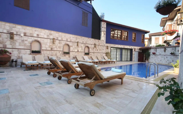 Fiore Garden Suites