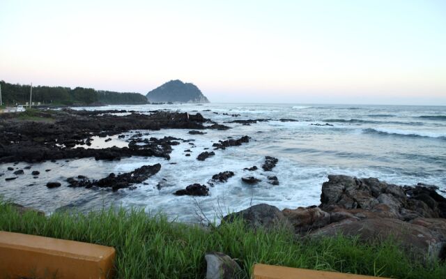 Lime Orange Vill Pension