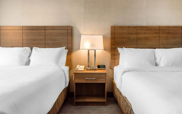 Quality Hotel Dorval