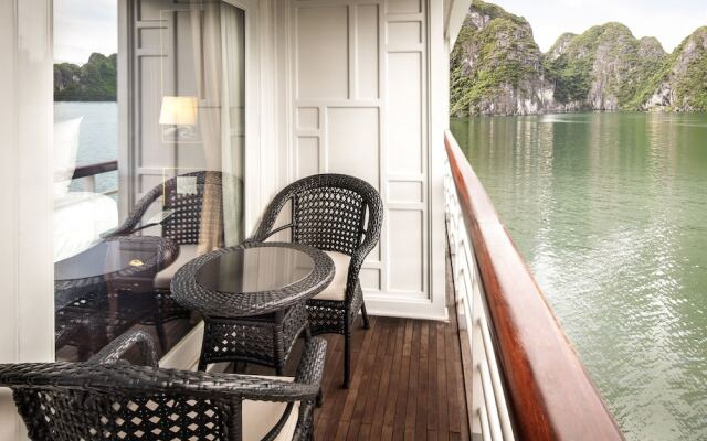 Paradise Elegance Cruise