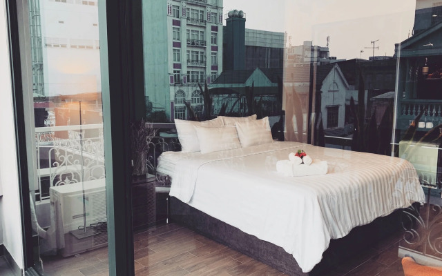 Royal Dragon Boutique Hotel