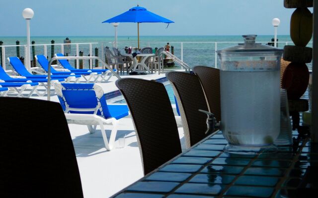 Pines & Palms Resort