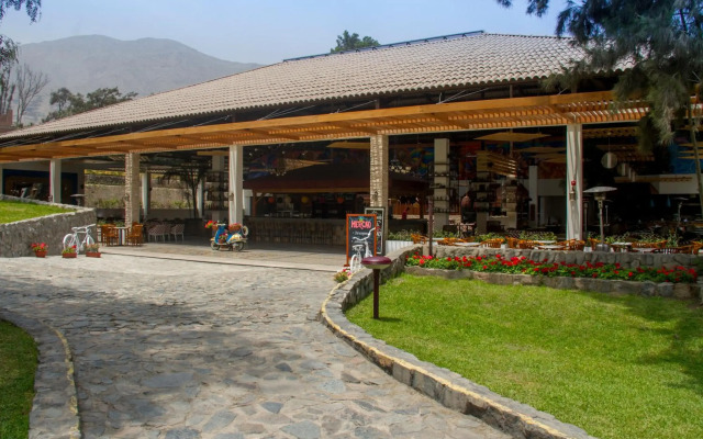 Decameron El Pueblo