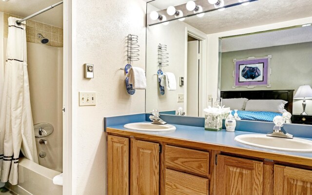 Lifthouse 306, Studio Condo