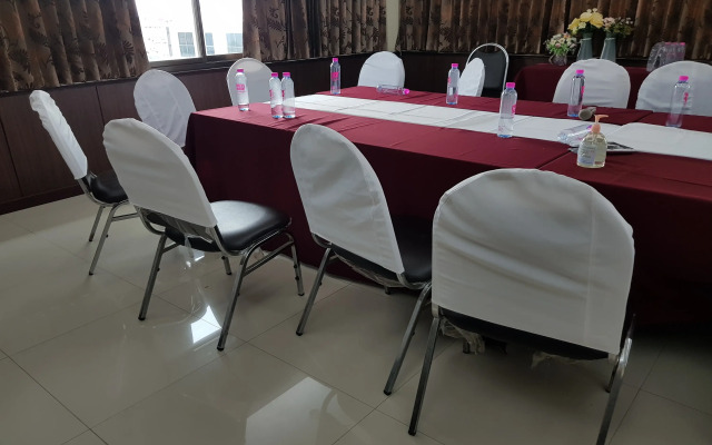PoonSook Resident Hotel