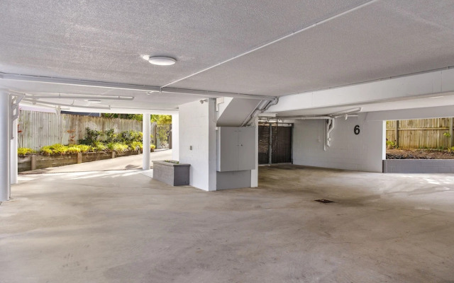 Pisces Apartments