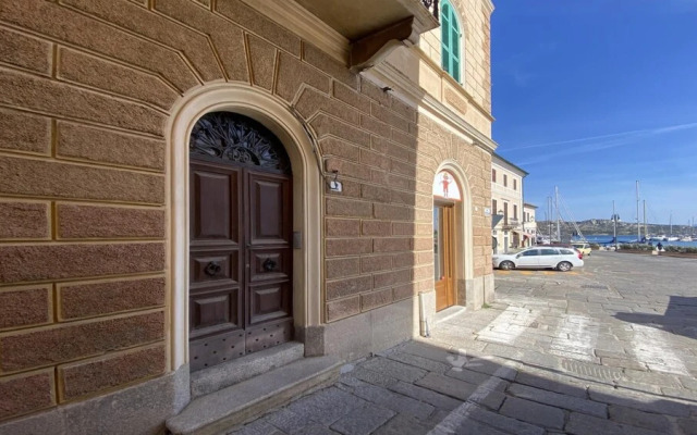 Molo Blu Apartment in La Maddalena