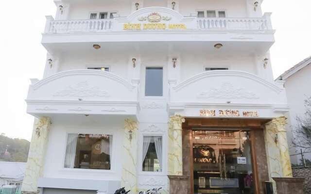 hotelImage