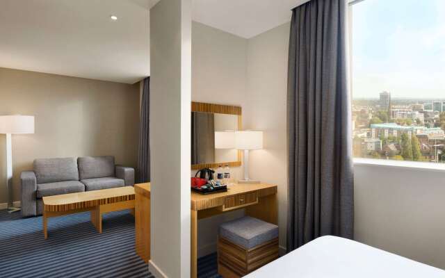 Ramada Hotel & Suites by Wyndham Coventry