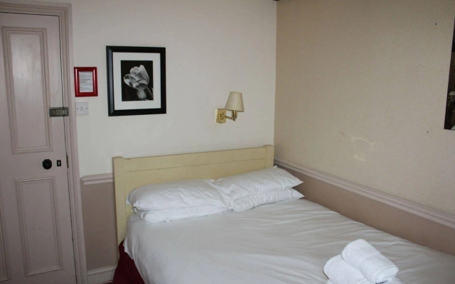 The Whyte Harte Hotel - Inn