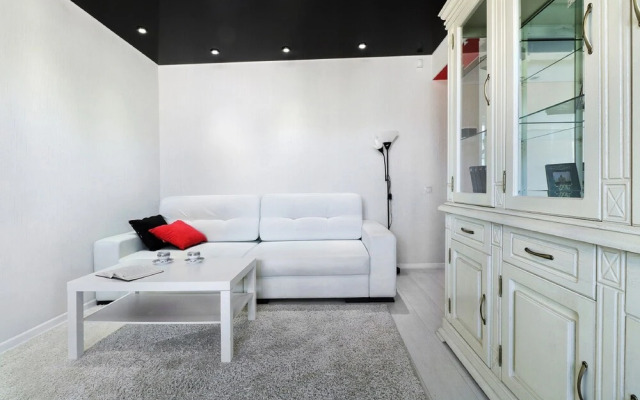 PaulMarie Apartments on Lazo