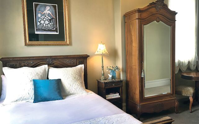 The Empyre Boutique Hotel