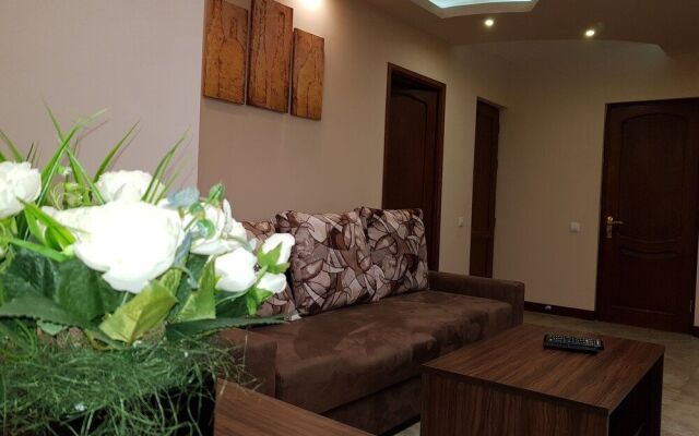 Prime Hotel & Hostel