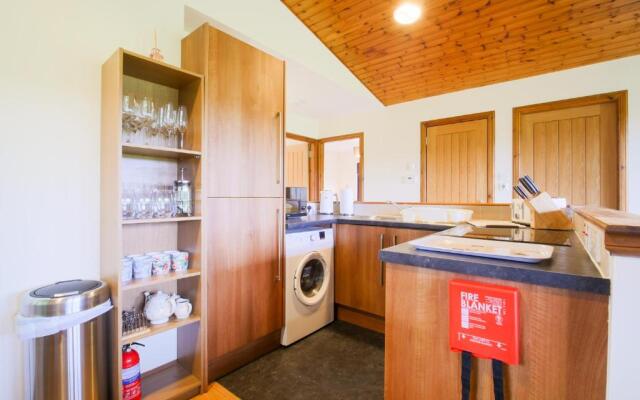 Glenview Chalet Park No 2