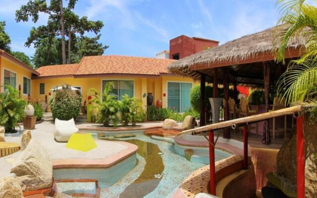 Pandora Lifestyle Hotel