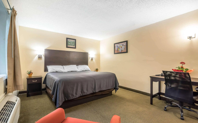 Rodeway Inn Lake George Outlets