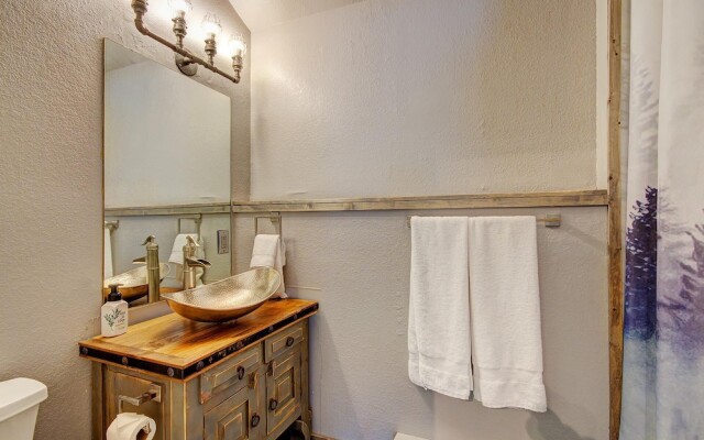 Eagle Ridge Escape 5 Bedroom Townhouse by RedAwning