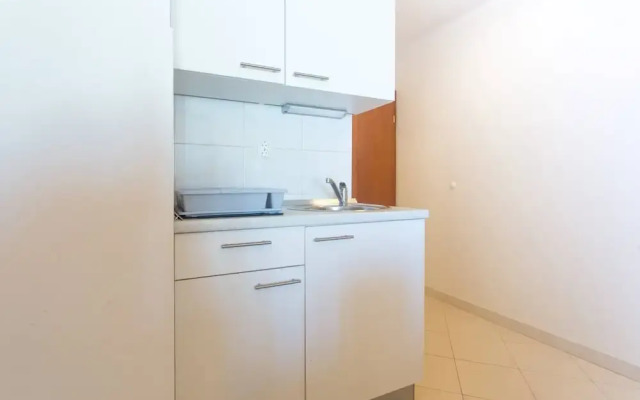 Charming Apartments With Private Balcony and City View Seget Donji