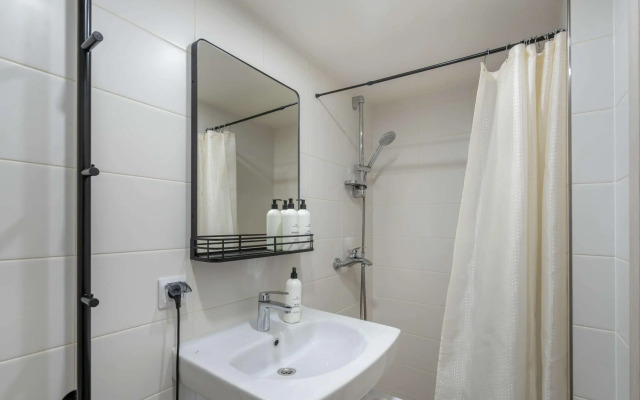 Метры в центре на улице Моховая 16