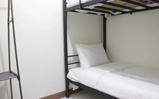 Compact 2BR Apartment at Gateway Ahmad Yani Cicadas