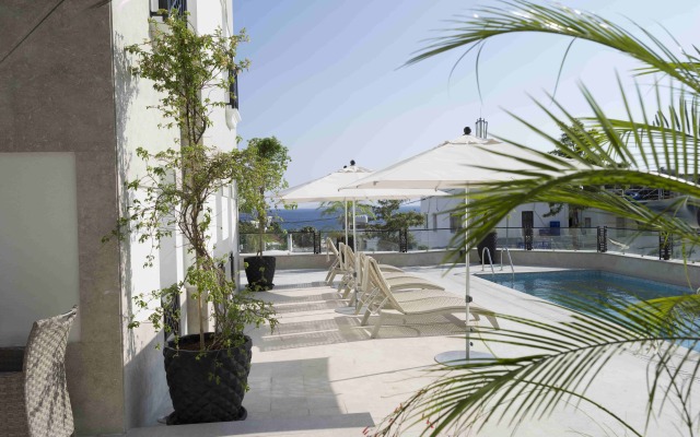 Ena Boutique Hotel & Residences