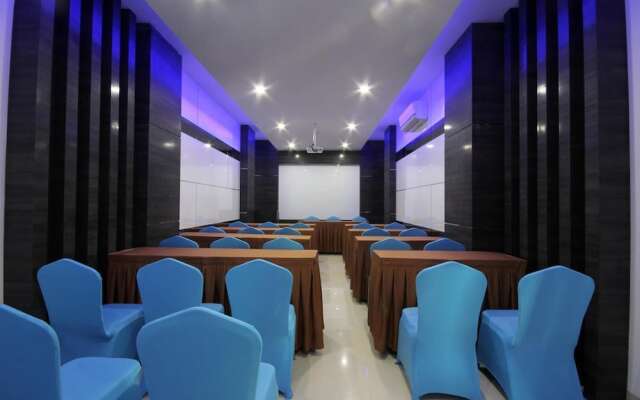 Sky Inn Express Hotel