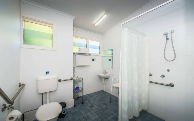 Diggers Tavern Hotel