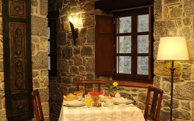 Xemoni Hotel & Spa