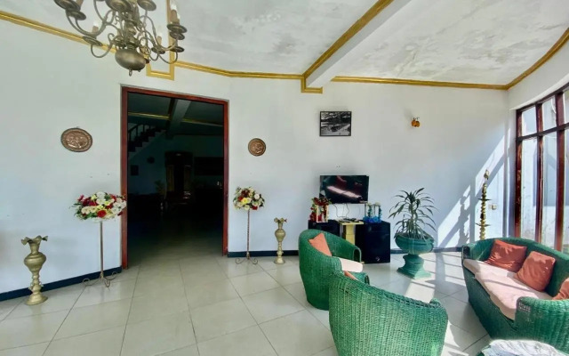 Royal Mount Hotel