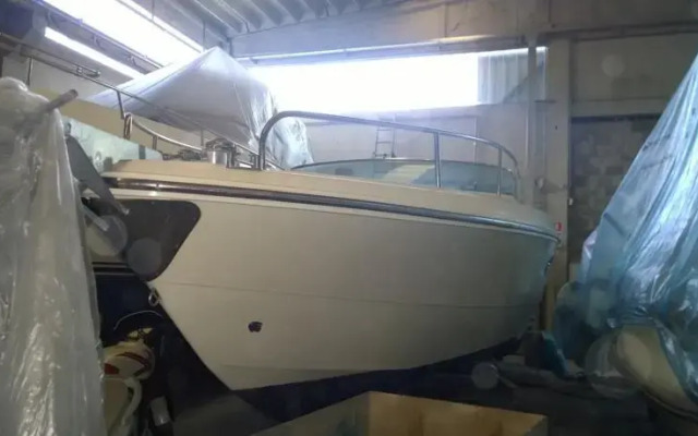 22 Feet Motor Boat