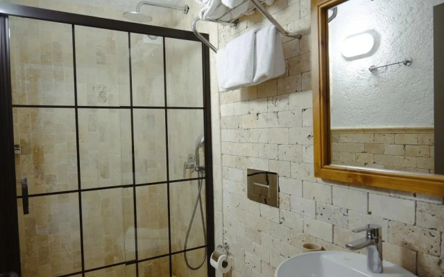 Piraye Alaçatı