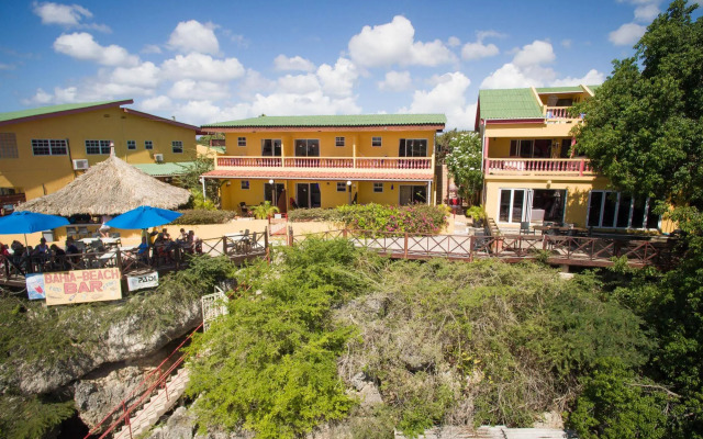 Bahia Apartments & Diving