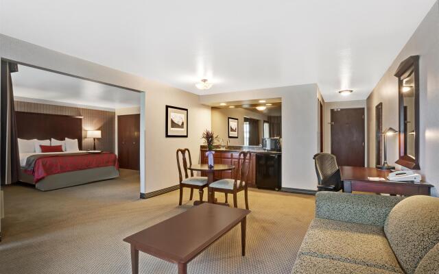 Ramada By Wyndham Tukwila Southcenter
