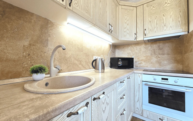 Deluxe apartment on Berezovaya Street