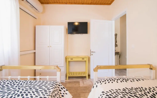 Kadith Apartments by CorfuEscapes