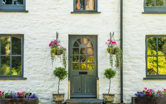 White Mill - 4 Bedroom Holiday Home - Lampeter Velfrey - Narberth