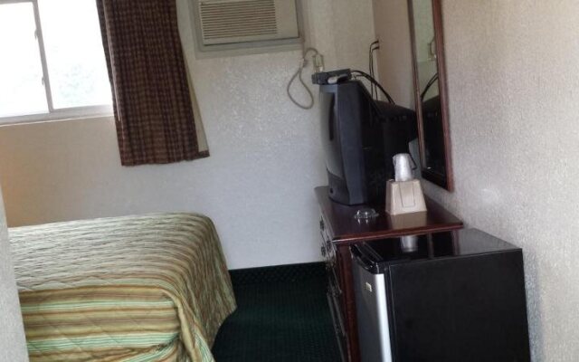 Hallmark Inn